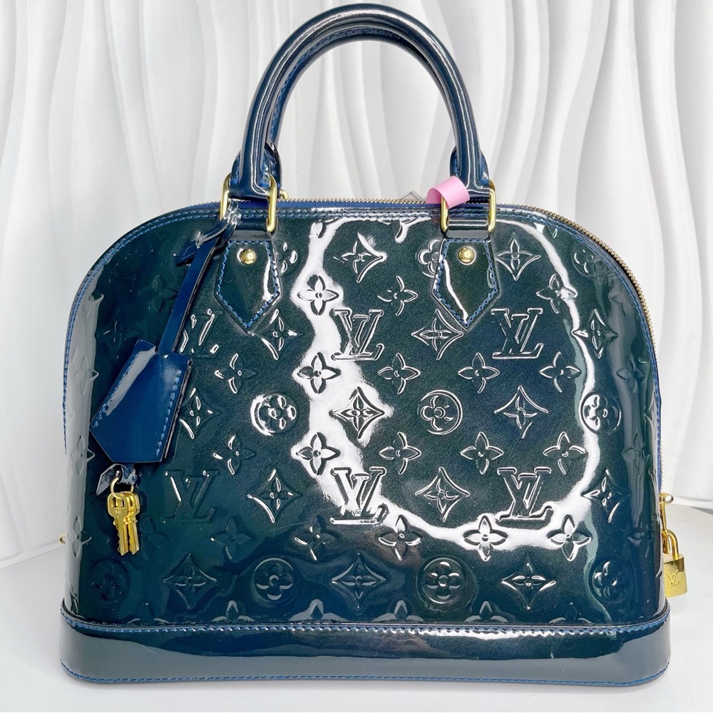 Louis Vuitton Alma Green Vernis Leather Handbag